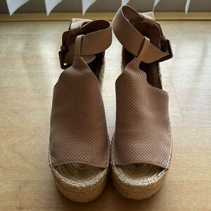 Marc Fisher Platform Sandals Size 6